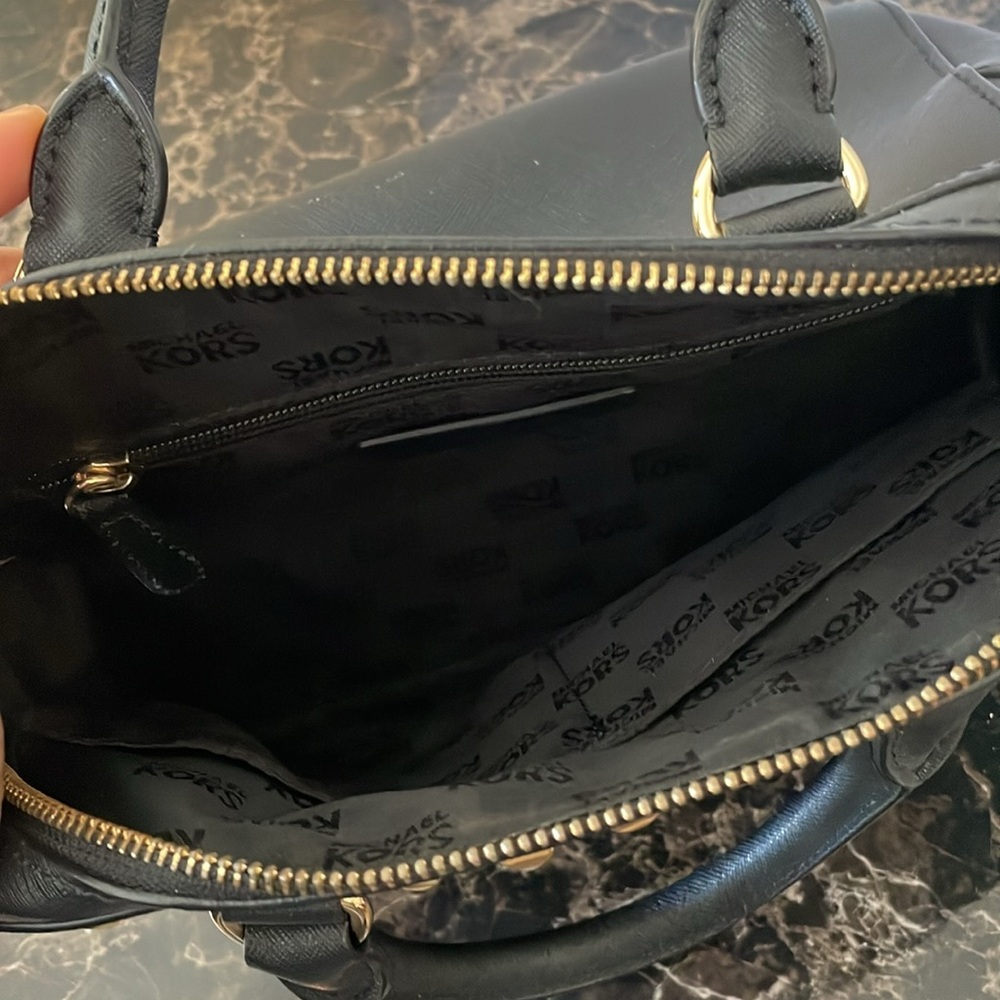 Michael Kors Black Gold Stud Hand Bag - Picture 11 of 12